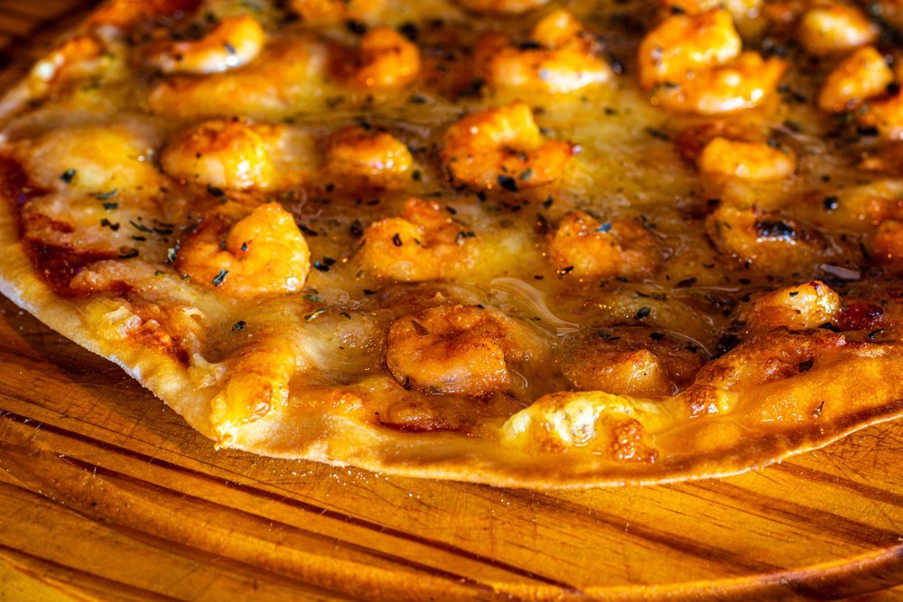 Pizza de camarão gratinada - pizza em Porto de Galinhas Beer Rock
